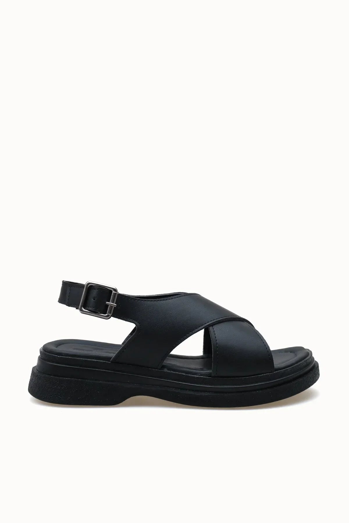 Elegan bir görünüm için Loventino Greslaela Kadın Sandalet 0012300 Siyah Cilt, her stili tamamlayacak modern detaylara sahip.