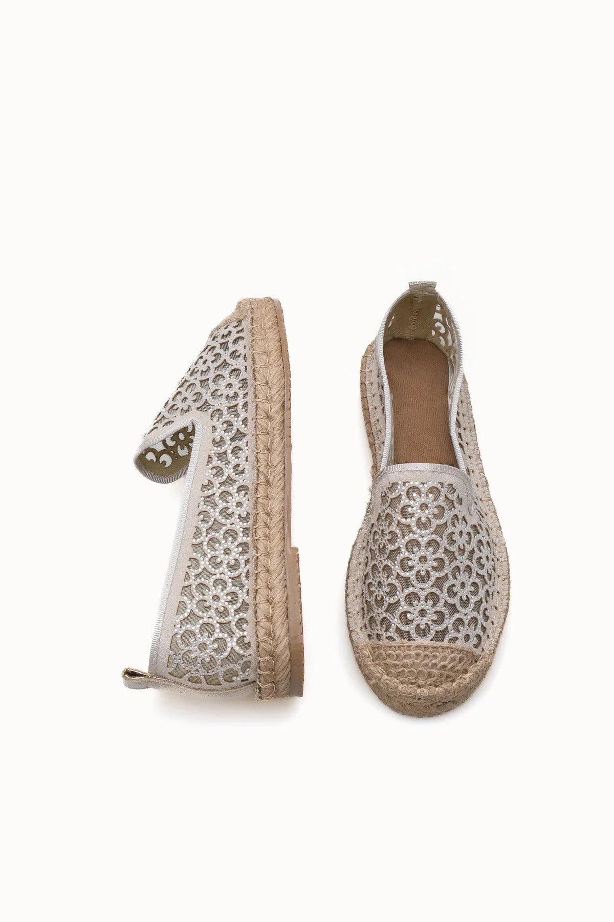 Loventino Jehyeth Kadın Espadril 00128 Bej, zarif tasarımıyla şıklık ve konfor sunan esnek espadril.