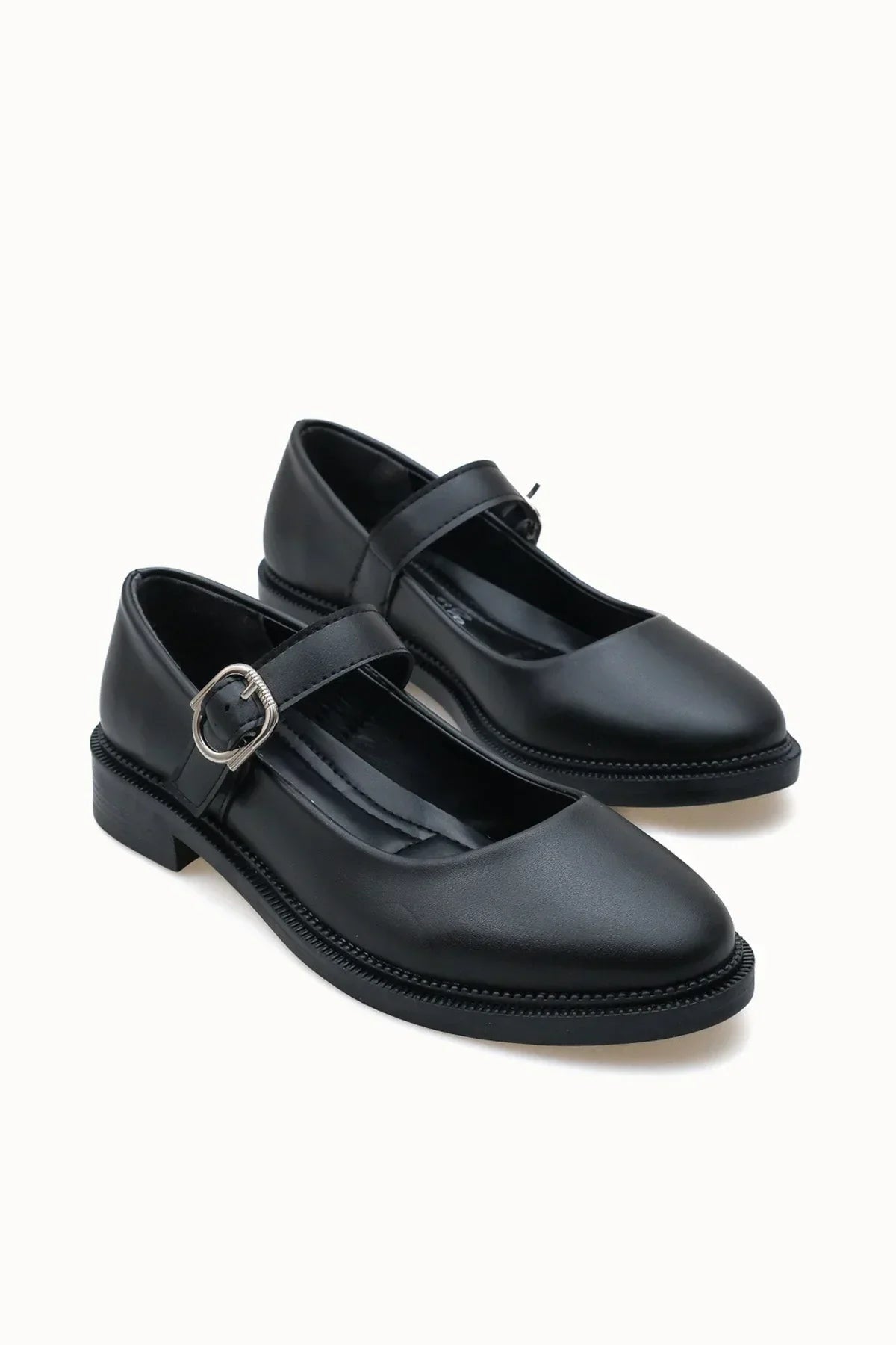 Loventino Saelheira Kadın Babet 0012250 Siyah Cilt