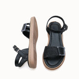 Modern stil ve konforu bir araya getiren Loventino Tanaestra Kadın Sandalet 0012205 Siyah Hasır, yaz etkinliklerinde şıklığınızı artırır.