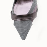 Loventino Esronyn Kadın Arkası Açık Sivri Burun Stiletto 0012707 Platin Dokulu, şık ve modern bir görünüm ile lüksü yansıtan ayakkabı.