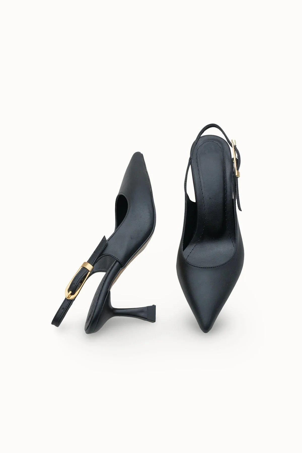 Loventino Ysalaela Kadın Arkası Açık Sivri Burun Stiletto 0012700 Siyah Cilt şık tasarımıyla lüks bir dokunuş sunuyor.