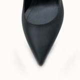 Loventino Ysalaela Kadın Arkası Açık Sivri Burun Stiletto 0012700, konfor ve estetiği bir arada sunan lüks bir ayakkabı seçeneği.