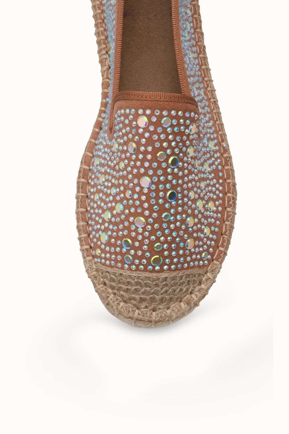 Detayları ile öne çıkan Loventino Elysrue Kadın Espadril 001210 Taba, yaz aylarının vazgeçilmezi.