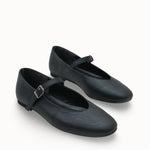 Loventino Libnandra Kadın Babet 001292 Siyah Cilt - Zamansız tasarımı ve kaliteli derisi ile şıklığınızı tamamlayacak lüks kadın babet ayakkabı.