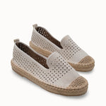 Loventino Iohnalyn Kadın Espadril 00121 Bej, zarif ve lüks tasarımıyla şıklığı temsil eden yazlık ayakkabı. Bu bej espadril, rahatlığı ve stilini bir arada sunuyor.