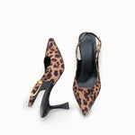 Yakından görünüm Loventino Ysalaela Kadın Arkası Açık Sivri Burun Stiletto 0012700 Taba Leopar, detaylı dikişleri ve leopar desenleri ile gösterişli.