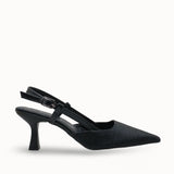 Loventino Evelniel Kadın Arkası Açık Sivri Burun Stiletto 001209 Siyah Dokulu, lüks stiletto tasarımıyla şıklığınıza şıklık katıyor.