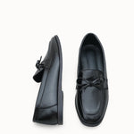 Riccon'un Loventino modeli, kadınlar için tasarlanmış siyah cilt babet, lüks ve stilin mükemmel birleşimi.