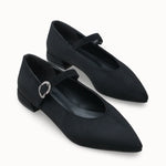 Loventino Kadın Sivri Burun Babet 0012501 Siyah Süet şıklığı ve zarafeti ile her adımda dikkat çekici bir görünüm sunar.