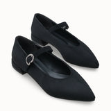 Loventino Kadın Sivri Burun Babet 0012501 Siyah Süet şıklığı ve zarafeti ile her adımda dikkat çekici bir görünüm sunar.