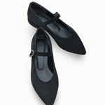 Siyah süet Loventino Kadın Sivri Burun Babet 0012501, zarif tasarımı ile lüks bir tarz yaratır.