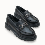 Detaylı görünümde Loventino Kadın Loafer 0012558 Siyah Rugan, zarif dikişleri ve kaliteli derisi ile mükemmel bir seçim.