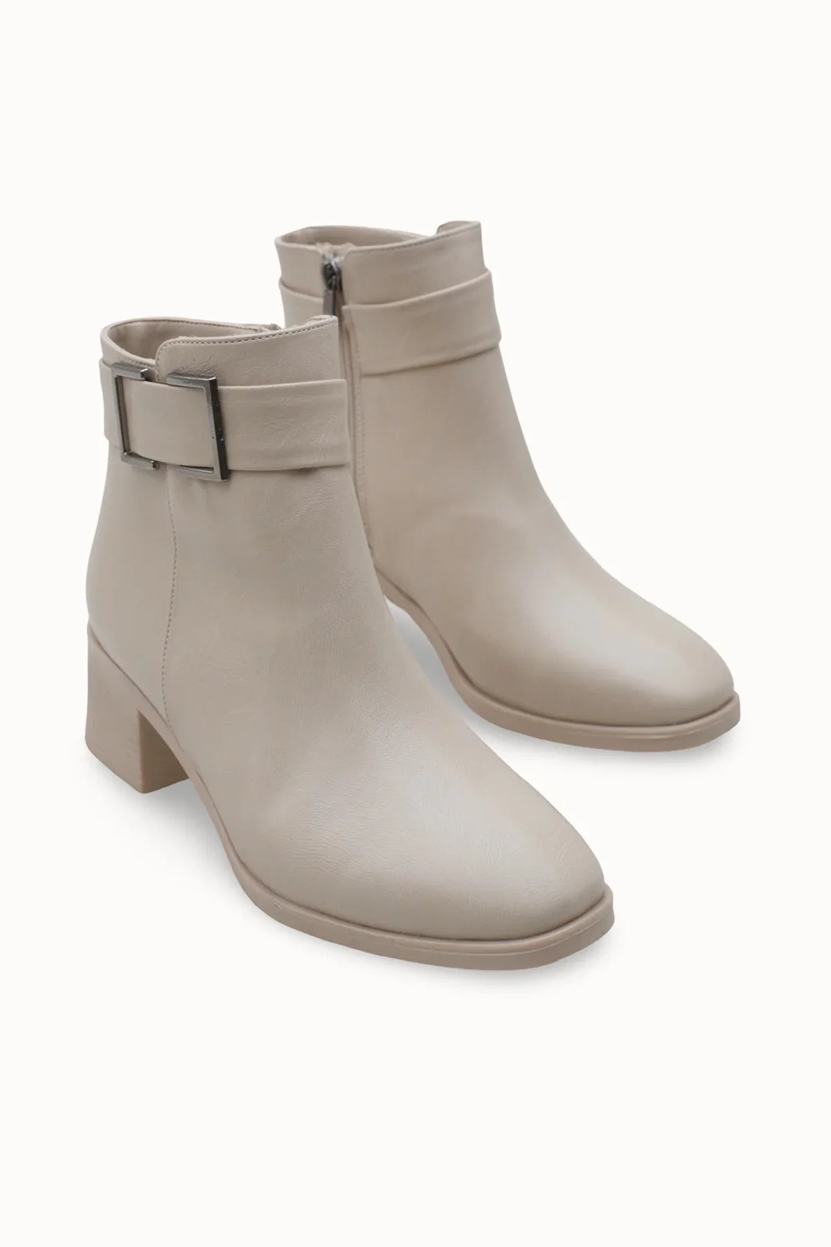 Riccon Loventino Iohdris Kadın Bot 0012604 Ten Cilt, modern stil ile konforu sunan göz alıcı ayakkabı