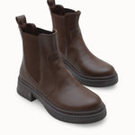 Riccon Loventino Gifnarra Kadın Chelsea Bot 0012700 Kahverengi, şık ve lüks tasarımıyla dikkat çeken bot.