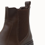 Riccon Loventino Gifnarra Kadın Chelsea Bot 0012700 Kahverengi, zarif detayları ve kaliteli malzeme ile mükemmel bir stil sunuyor.