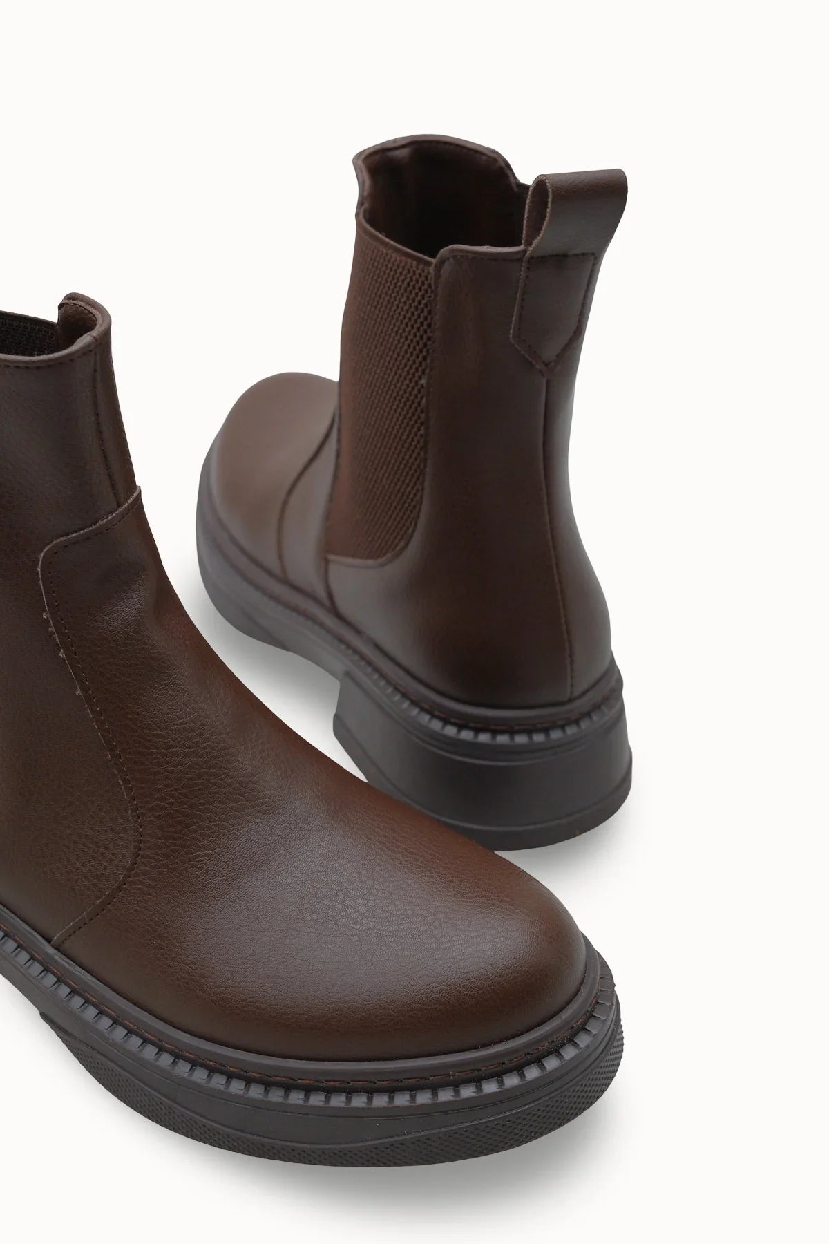 Loventino Gifnarra Kadın Chelsea Bot 0012700 Kahverengi - şık ve lüks tasarımla, zarif ayakkabılar için ideal seçim.