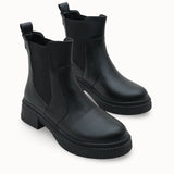 Riccon Loventino Gifnarra Kadın Chealsea Bot 0012700 Siyah - Şık ve lüks tasarımıyla modern kadınlar için ideal ayakkabı.