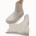 Riccon Loventino Vennalue Kadın Chelsea Bot 0012702 Ten, zarif detayları ve konforlu yapısıyla her kıyafeti şık bir şekilde tamamlayan özel bir tasarım.