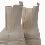 Loventino Vennalue Kadın Chelsea Bot 0012702 Ten – ateş kırmızısı renkte, modern çizgileri ve kaliteli derisi ile göz alıcı kadın botu.