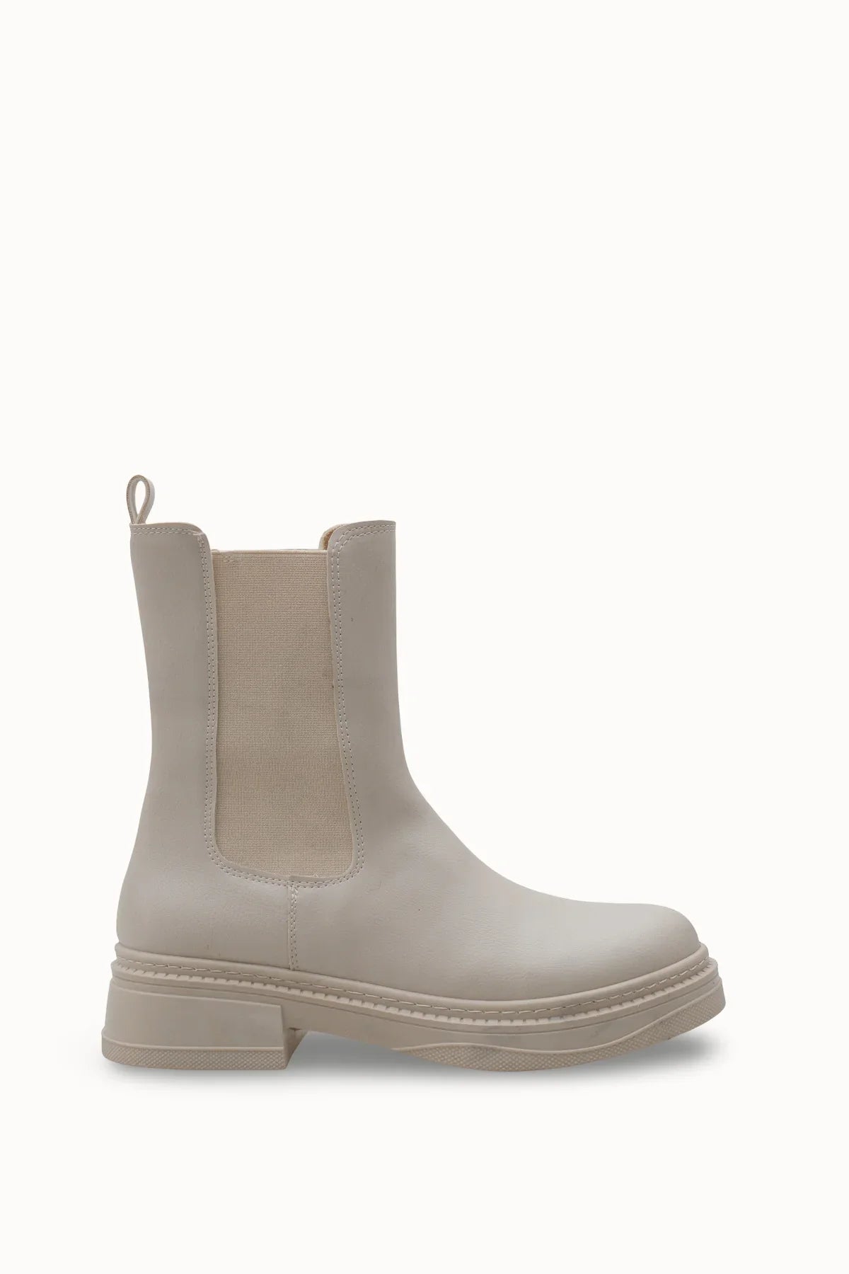 Loventino Vennalue Kadın Chelsea Bot 0012702 Ten – rahat konfor sunan stil sahibi kadın bot, şıklığı ve işlevselliği bir arada sunar.