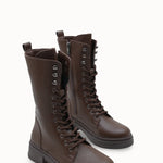 Loventino Marlyrra Kadın Bağcıklı Kısa Çizme 0012707 Kahverengi, lüks tasarımıyla şıklığı ve rahatlığı bir arada sunan zarif bir boot.