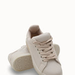 Loventino Meshronei Kadın Sneaker 0012601 Bej, zarif ve modern tasarımıyla dikkat çekiyor.