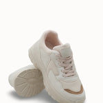 Loventino Kadın Sneaker 0012140 Bej Vizon, şık ve rahat tasarımıyla her mevsim tercih edilebilecek özgün bir spor ayakkabı.