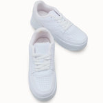 Loventino Kadın Sneaker 0012255 Beyaz Beyaz, vegan deri malzeme ile üretilmiş, ortopedik iç tabana sahip konforlu bir spor ayakkabı.