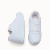 Loventino Kadın Sneaker 0012255 Beyaz Beyaz, gün boyunca rahatlık sunan ve şıklığıyla dikkat çeken bir spor ayakkabı.