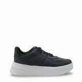 Loventino Kadın Sneaker 0012255 Siyah Beyaz, yüksek kaliteli vegan deri ile üretilmiş, her adımda şıklığı ve rahatlığı sunan mükemmel seçim.