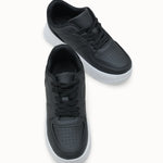 Loventino Kadın Sneaker 0012255 Siyah Beyaz, şık görünümü ve ortopedik iç tabanı ile gün boyu konfor sağlayan lüks bir spor ayakkabı.