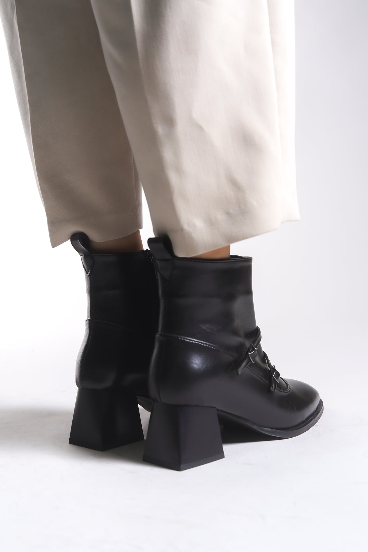 Riccon Kadın Bot 0012862