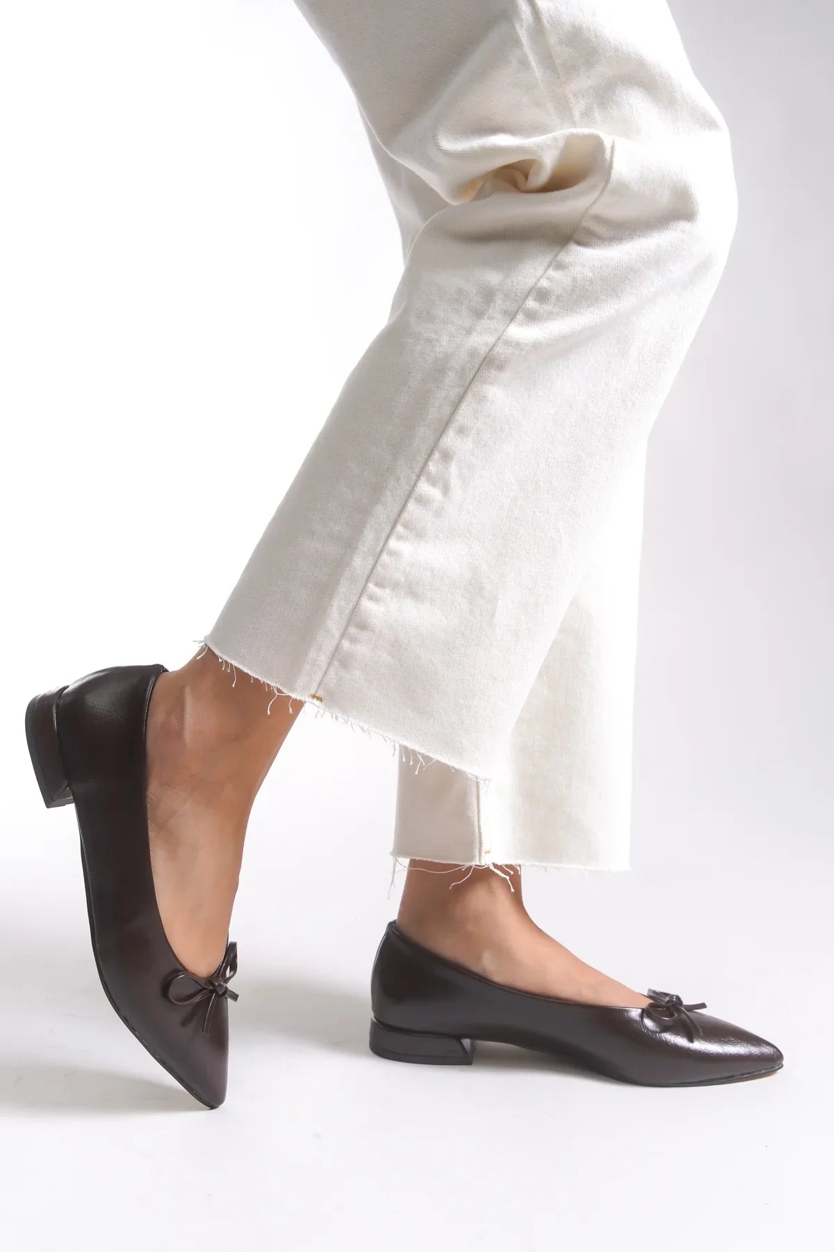 Riccon Kadın Sivri Burun Babet 0012502 Kahverengi Cilt